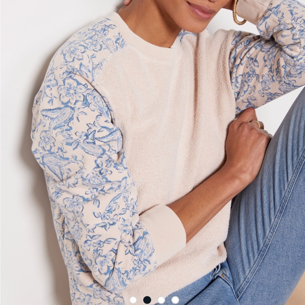 NWT Sundry Paisley crew neck sweatshirt. Size 2.